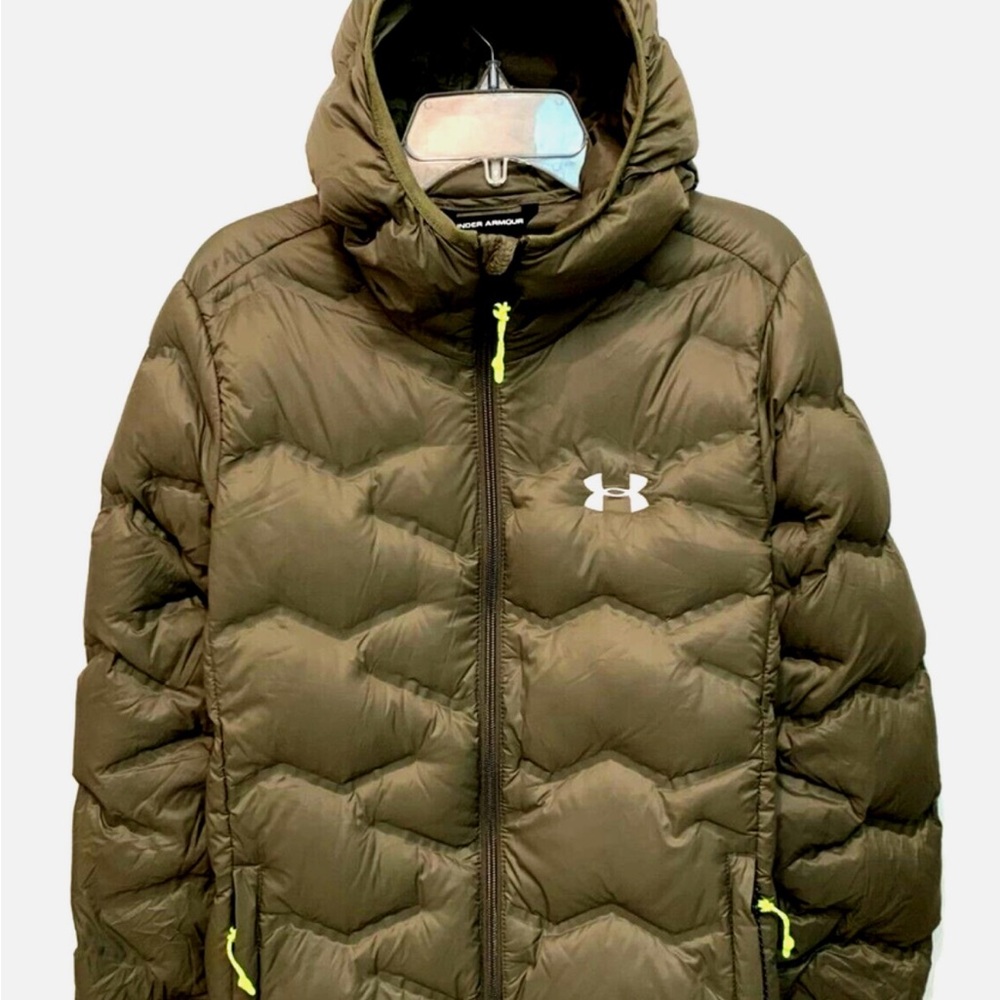 Under Armour Women Lightweight Down Hooded Jackets in Olive Green SZ. L